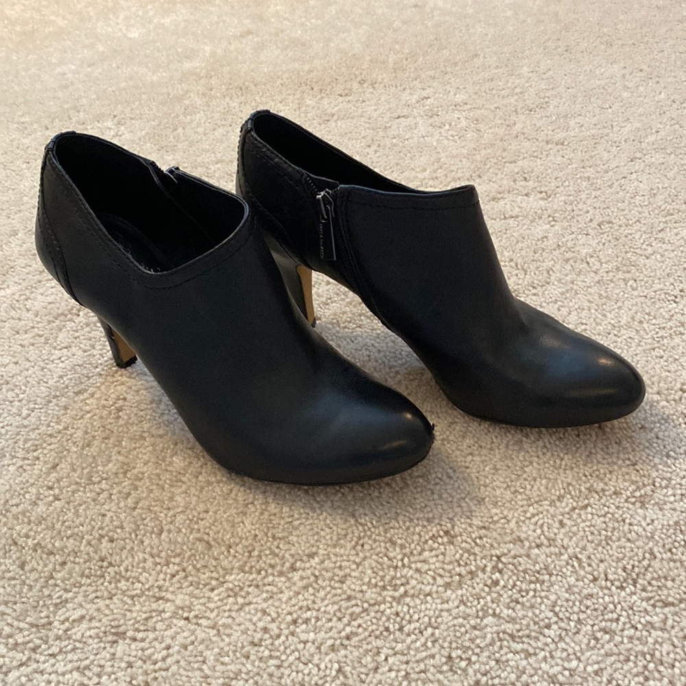 Vince Camuto Black Booties Leather size 7 1/2 In Box
